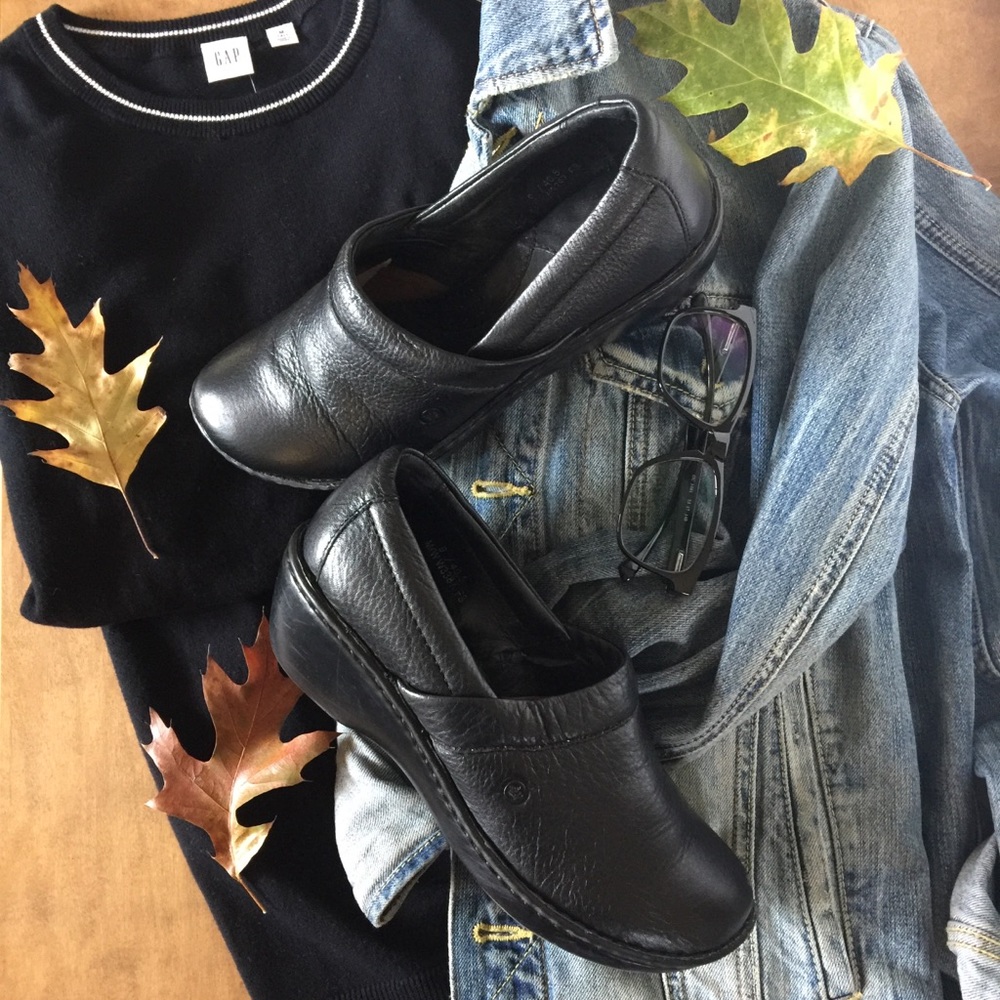 Born “Toby Duo” Leather Clog in Black